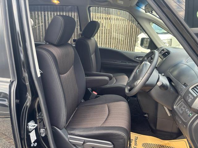 セレナ ハイウェイスター　Ｖエアロモード＋セーフティ　ＳＨＶ　純正８インチナビ　フルセグ　エアロ　両側パワースライド　バックカメラ　ＥＴＣ　衝突軽減　ＬＥＤヘッドライト　タイヤ２０２５年製　走行中ＴＶ　Ｂｌｕｅｔｏｏｔｈオーディオ　禁煙（15枚目）