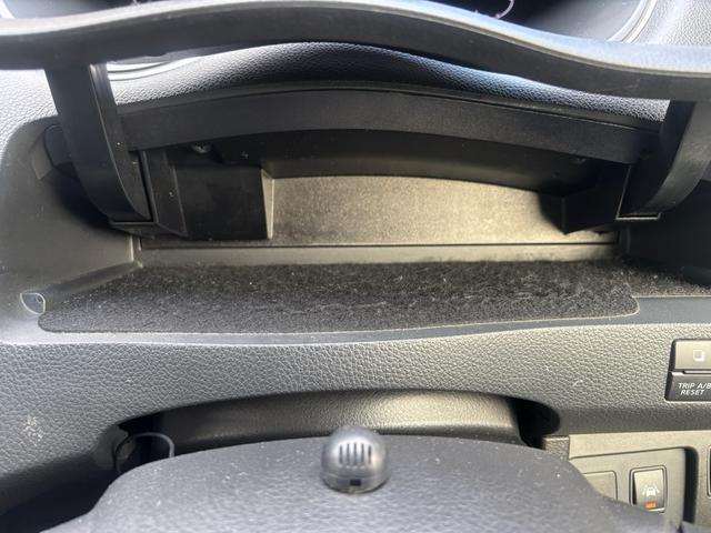 セレナ ハイウェイスター　Ｖエアロモード＋セーフティ　ＳＨＶ　純正８インチナビ　フルセグ　エアロ　両側パワースライド　バックカメラ　ＥＴＣ　衝突軽減　ＬＥＤヘッドライト　タイヤ２０２５年製　走行中ＴＶ　Ｂｌｕｅｔｏｏｔｈオーディオ　禁煙（61枚目）