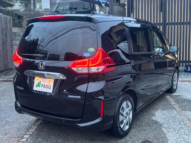 フリードハイブリッド 後期型 純正ナビ フルセグ バックカメラ 両側電動スライド ETC LEDヘッド 6人乗 衝突軽減ブレーキ レーダークルーズ 車検整備済 R9年11月 ブリヂストン2024年製タイヤ装着 禁煙(25枚目)