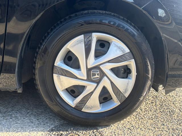 フリードハイブリッド 後期型 純正ナビ フルセグ バックカメラ 両側電動スライド ETC LEDヘッド 6人乗 衝突軽減ブレーキ レーダークルーズ 車検整備済 R9年11月 ブリヂストン2024年製タイヤ装着 禁煙(34枚目)