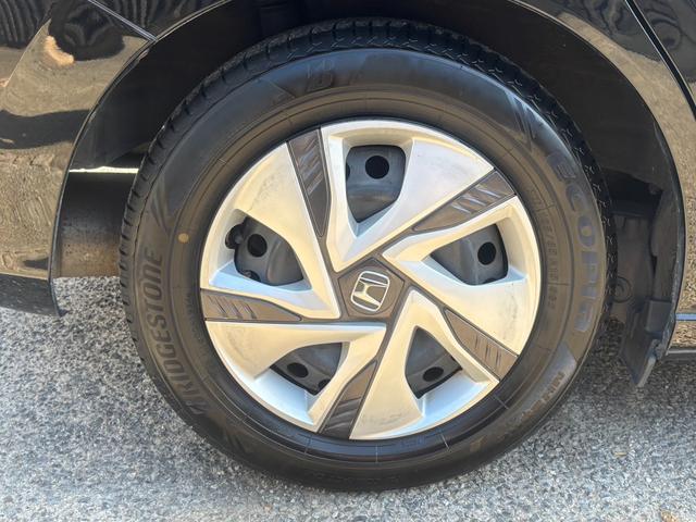 フリードハイブリッド 後期型 純正ナビ フルセグ バックカメラ 両側電動スライド ETC LEDヘッド 6人乗 衝突軽減ブレーキ レーダークルーズ 車検整備済 R9年11月 ブリヂストン2024年製タイヤ装着 禁煙(37枚目)