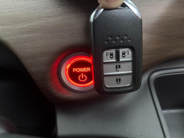 フリードハイブリッド 後期型 純正ナビ フルセグ バックカメラ 両側電動スライド ETC LEDヘッド 6人乗 衝突軽減ブレーキ レーダークルーズ 車検整備済 R9年11月 ブリヂストン2024年製タイヤ装着 禁煙(57枚目)