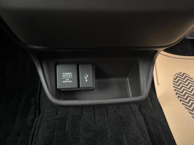 フリードハイブリッド 後期型 純正ナビ フルセグ バックカメラ 両側電動スライド ETC LEDヘッド 6人乗 衝突軽減ブレーキ レーダークルーズ 車検整備済 R9年11月 ブリヂストン2024年製タイヤ装着 禁煙(59枚目)