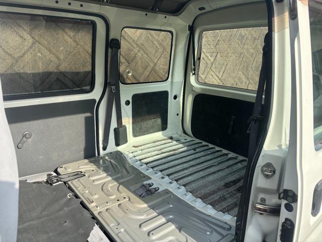 ハイゼットカーゴ スペシャル　ハイルーフ　走行１７８００ＫＭ　車検整備済　令和９年１１月　３年保証付帯対応車両（9枚目）