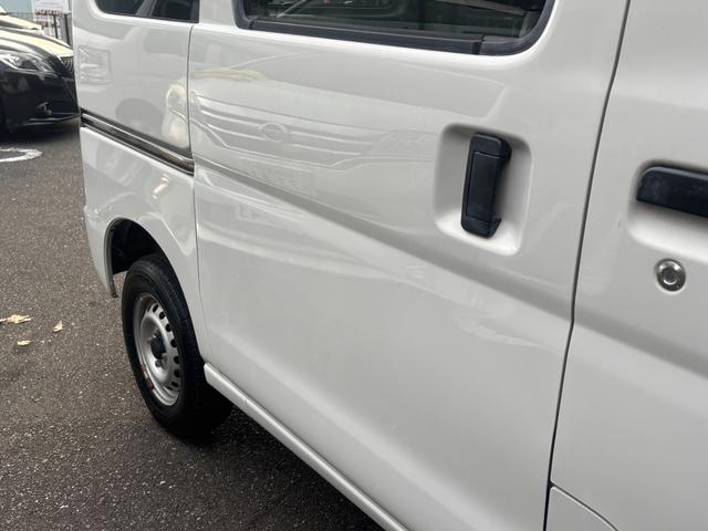 ハイゼットカーゴ スペシャル　ハイルーフ　走行１７８００ＫＭ　車検整備済　令和９年１１月　３年保証付帯対応車両（32枚目）