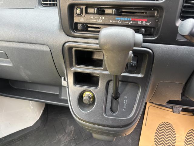 ハイゼットカーゴ スペシャル　ハイルーフ　走行１７８００ＫＭ　車検整備済　令和９年１１月　３年保証付帯対応車両（43枚目）