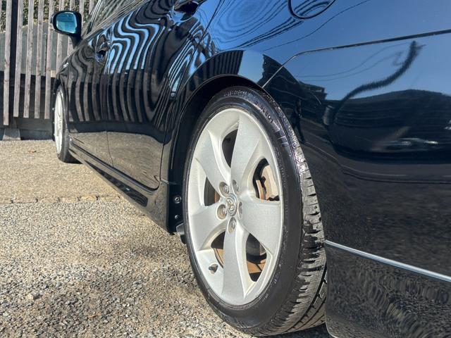 プリウス 　モデリスタエアロ　アルパイン８インチナビ　フルセグ　ＥＴＣ　車検Ｒ９年８月　ＬＥＤヘッド　純正１７インチＡＷ　革巻きステアリング　黒内装　ローダウン　Ｂｌｕｅｔｏｏｔｈオーディオ　スマートキー（31枚目）