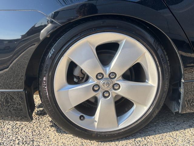 プリウス 　モデリスタエアロ　アルパイン８インチナビ　フルセグ　ＥＴＣ　車検Ｒ９年８月　ＬＥＤヘッド　純正１７インチＡＷ　革巻きステアリング　黒内装　ローダウン　Ｂｌｕｅｔｏｏｔｈオーディオ　スマートキー（36枚目）