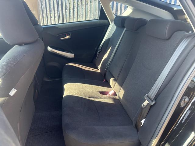 プリウス 　モデリスタエアロ　アルパイン８インチナビ　フルセグ　ＥＴＣ　車検Ｒ９年８月　ＬＥＤヘッド　純正１７インチＡＷ　革巻きステアリング　黒内装　ローダウン　Ｂｌｕｅｔｏｏｔｈオーディオ　スマートキー（41枚目）