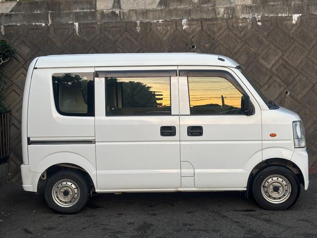 ミニキャブバン Ｍ　バッテリー新品交換済　ハイルーフ　車検令和８年８月　オートマ　タイミングチェーン　エブリイＯＥＭ車両　禁煙（15枚目）