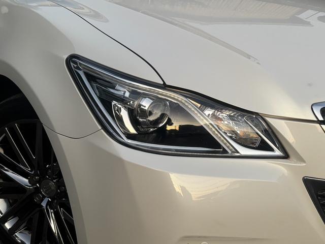 クラウンハイブリッド アスリートＳ　ＯＰ１８インチアルミ　全周囲カメラ　アドバンストパッケージ　メーカーナビ　フルセグ　衝突軽減　レーダークルーズ　インテリジェントクリアランスソナー　ＨＩＤ　シートヒーター　ＥＴＣ　禁煙　ブルートゥース（28枚目）