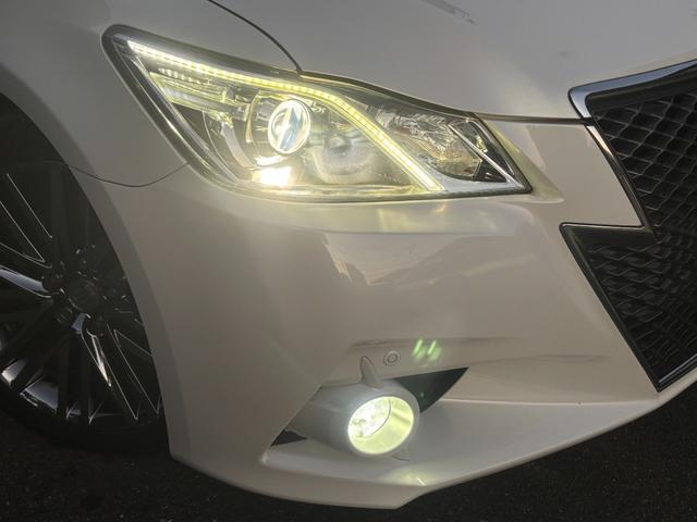 クラウンハイブリッド アスリートＳ　ＯＰ１８インチアルミ　全周囲カメラ　アドバンストパッケージ　メーカーナビ　フルセグ　衝突軽減　レーダークルーズ　インテリジェントクリアランスソナー　ＨＩＤ　シートヒーター　ＥＴＣ　禁煙　ブルートゥース（30枚目）