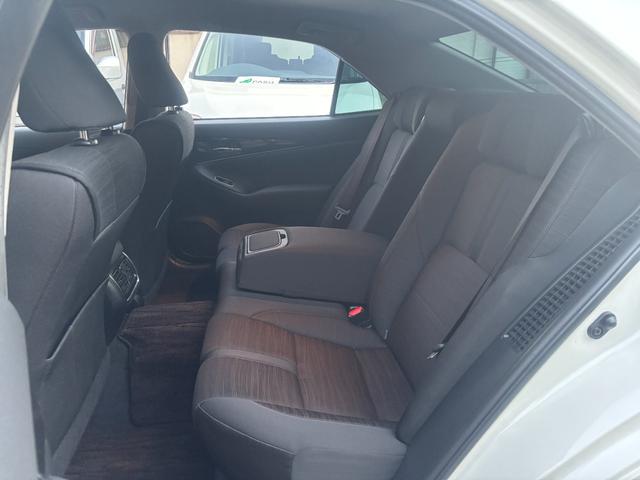 クラウンハイブリッド アスリートＳ　ＯＰ１８インチアルミ　全周囲カメラ　アドバンストパッケージ　メーカーナビ　フルセグ　衝突軽減　レーダークルーズ　インテリジェントクリアランスソナー　ＨＩＤ　シートヒーター　ＥＴＣ　禁煙　ブルートゥース（44枚目）