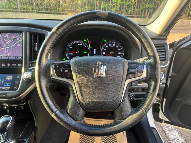 クラウンハイブリッド アスリートＳ　ＯＰ１８インチアルミ　全周囲カメラ　アドバンストパッケージ　メーカーナビ　フルセグ　衝突軽減　レーダークルーズ　インテリジェントクリアランスソナー　ＨＩＤ　シートヒーター　ＥＴＣ　禁煙　ブルートゥース（47枚目）