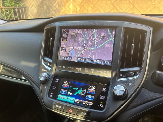 クラウンハイブリッド アスリートＳ　ＯＰ１８インチアルミ　全周囲カメラ　アドバンストパッケージ　メーカーナビ　フルセグ　衝突軽減　レーダークルーズ　インテリジェントクリアランスソナー　ＨＩＤ　シートヒーター　ＥＴＣ　禁煙　ブルートゥース（50枚目）