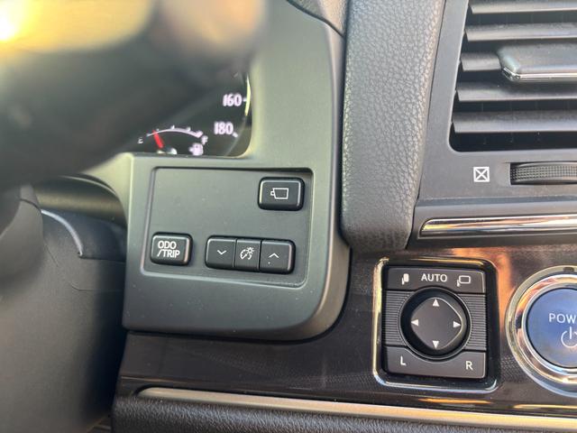 クラウンハイブリッド アスリートＳ　ＯＰ１８インチアルミ　全周囲カメラ　アドバンストパッケージ　メーカーナビ　フルセグ　衝突軽減　レーダークルーズ　インテリジェントクリアランスソナー　ＨＩＤ　シートヒーター　ＥＴＣ　禁煙　ブルートゥース（59枚目）