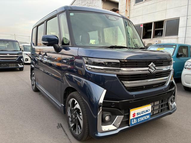 スペーシアカスタム カスタム　ＨＹＢＲＩＤ　ＸＳ　ナビ　全方位カメラ　両側ＰＳＤ　バックカメラ　オートライト　Ｂｌｕｅｔｏｏｔｈ　スライドドア　純正ナビ　プッシュスタート　シートヒーター　オートエアコン　スズキセーフティーサポート　アイドリングストップ　横滑り防止機能（3枚目）