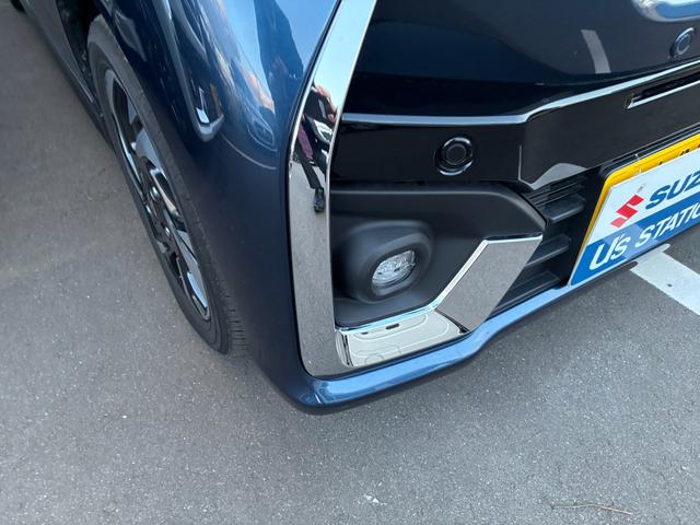 スペーシアカスタム カスタム　ＨＹＢＲＩＤ　ＸＳ　ナビ　全方位カメラ　両側ＰＳＤ　バックカメラ　オートライト　Ｂｌｕｅｔｏｏｔｈ　スライドドア　純正ナビ　プッシュスタート　シートヒーター　オートエアコン　スズキセーフティーサポート　アイドリングストップ　横滑り防止機能（11枚目）