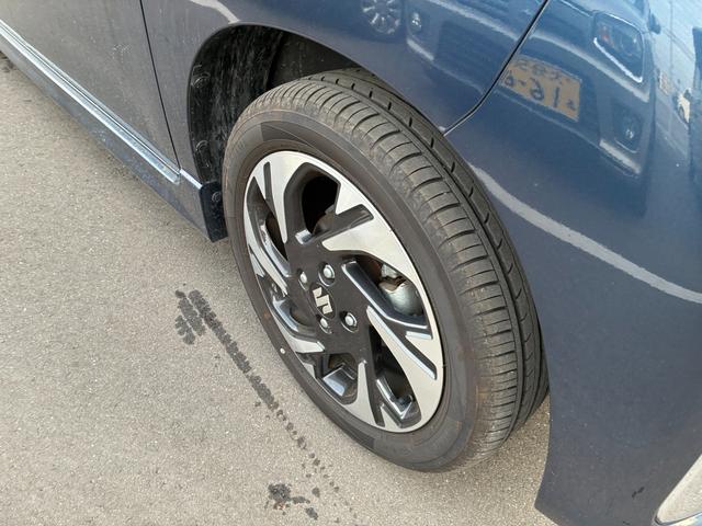 スペーシアカスタム カスタム　ＨＹＢＲＩＤ　ＸＳ　ナビ　全方位カメラ　両側ＰＳＤ　バックカメラ　オートライト　Ｂｌｕｅｔｏｏｔｈ　スライドドア　純正ナビ　プッシュスタート　シートヒーター　オートエアコン　スズキセーフティーサポート　アイドリングストップ　横滑り防止機能（12枚目）