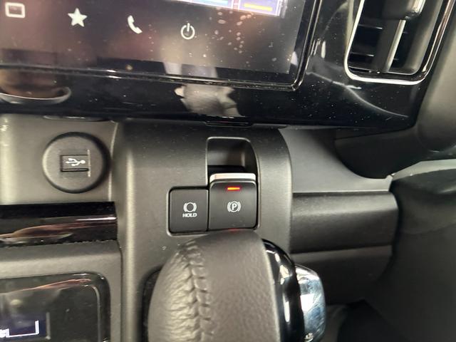 スペーシアカスタム カスタム　ＨＹＢＲＩＤ　ＸＳ　ナビ　全方位カメラ　両側ＰＳＤ　バックカメラ　オートライト　Ｂｌｕｅｔｏｏｔｈ　スライドドア　純正ナビ　プッシュスタート　シートヒーター　オートエアコン　スズキセーフティーサポート　アイドリングストップ　横滑り防止機能（24枚目）