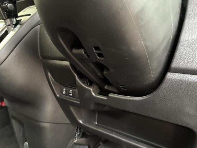 スペーシアカスタム カスタム　ＨＹＢＲＩＤ　ＸＳ　ナビ　全方位カメラ　両側ＰＳＤ　バックカメラ　オートライト　Ｂｌｕｅｔｏｏｔｈ　スライドドア　純正ナビ　プッシュスタート　シートヒーター　オートエアコン　スズキセーフティーサポート　アイドリングストップ　横滑り防止機能（34枚目）