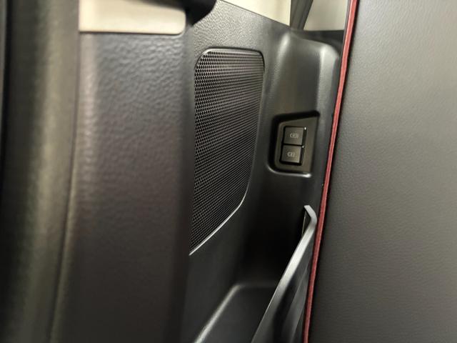 スペーシアカスタム カスタム　ＨＹＢＲＩＤ　ＸＳ　ナビ　全方位カメラ　両側ＰＳＤ　バックカメラ　オートライト　Ｂｌｕｅｔｏｏｔｈ　スライドドア　純正ナビ　プッシュスタート　シートヒーター　オートエアコン　スズキセーフティーサポート　アイドリングストップ　横滑り防止機能（44枚目）