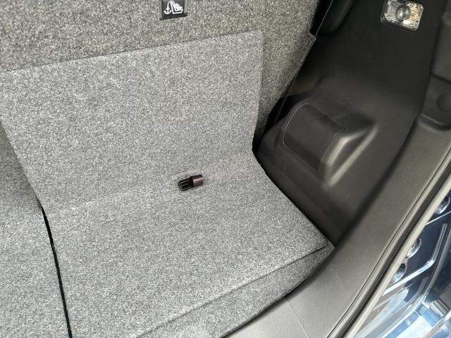 スペーシアカスタム カスタム　ＨＹＢＲＩＤ　ＸＳ　ナビ　全方位カメラ　両側ＰＳＤ　バックカメラ　オートライト　Ｂｌｕｅｔｏｏｔｈ　スライドドア　純正ナビ　プッシュスタート　シートヒーター　オートエアコン　スズキセーフティーサポート　アイドリングストップ　横滑り防止機能（54枚目）