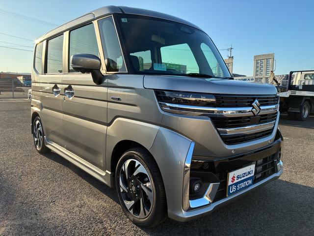 スペーシアカスタム カスタム　ＨＹＢＲＩＤ　ＸＳターボ　ナビ　全方位カメラ　オートライト　バックカメラ　Ｂｌｕｅｔｏｏｔｈ　スライドドア　純正ナビ　プッシュスタート　シートヒーター　オートエアコン　スズキセーフティーサポート　アイドリングストップ　横滑り防止機能（3枚目）