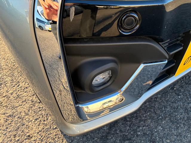 スペーシアカスタム カスタム　ＨＹＢＲＩＤ　ＸＳターボ　ナビ　全方位カメラ　オートライト　バックカメラ　Ｂｌｕｅｔｏｏｔｈ　スライドドア　純正ナビ　プッシュスタート　シートヒーター　オートエアコン　スズキセーフティーサポート　アイドリングストップ　横滑り防止機能（11枚目）