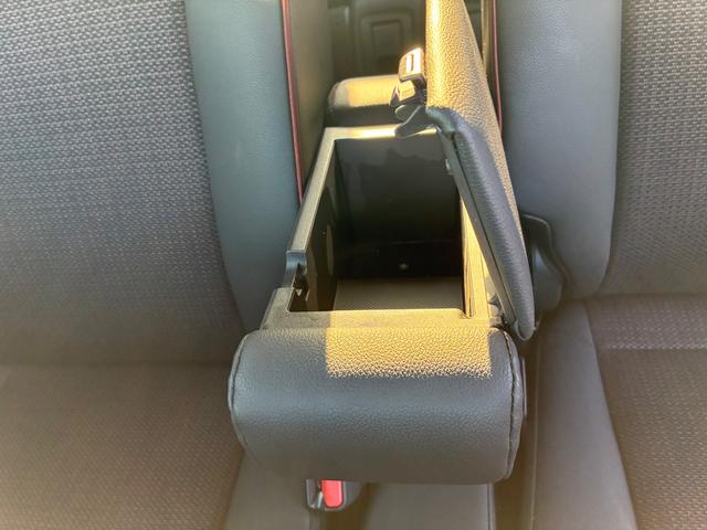 スペーシアカスタム カスタム　ＨＹＢＲＩＤ　ＸＳターボ　ナビ　全方位カメラ　オートライト　バックカメラ　Ｂｌｕｅｔｏｏｔｈ　スライドドア　純正ナビ　プッシュスタート　シートヒーター　オートエアコン　スズキセーフティーサポート　アイドリングストップ　横滑り防止機能（39枚目）