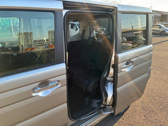 スペーシアカスタム カスタム　ＨＹＢＲＩＤ　ＸＳターボ　ナビ　全方位カメラ　オートライト　バックカメラ　Ｂｌｕｅｔｏｏｔｈ　スライドドア　純正ナビ　プッシュスタート　シートヒーター　オートエアコン　スズキセーフティーサポート　アイドリングストップ　横滑り防止機能（41枚目）