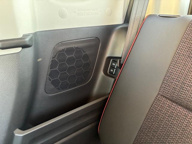 スペーシアカスタム カスタム　ＨＹＢＲＩＤ　ＸＳターボ　ナビ　全方位カメラ　オートライト　バックカメラ　Ｂｌｕｅｔｏｏｔｈ　スライドドア　純正ナビ　プッシュスタート　シートヒーター　オートエアコン　スズキセーフティーサポート　アイドリングストップ　横滑り防止機能（47枚目）