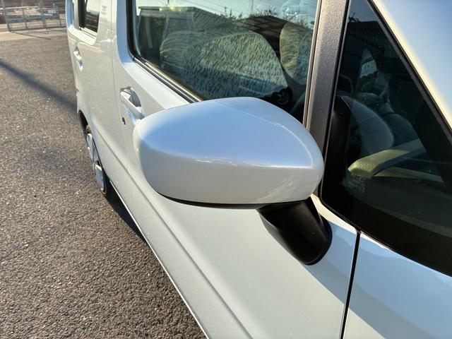 ワゴンＲ ＦＡ　２型　５速マニュアル車　横滑り防止装置　オートライト　オートライト　　横滑り防止機能　衝突安全ボディ　盗難防止システム　ＣＤステレオ（11枚目）