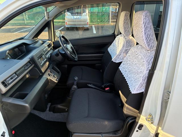 ワゴンＲ ＦＡ　２型　５速マニュアル車　横滑り防止装置　オートライト　オートライト　　横滑り防止機能　衝突安全ボディ　盗難防止システム　ＣＤステレオ（27枚目）