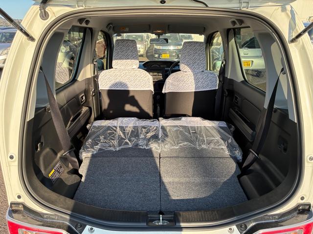 ワゴンＲ ＦＡ　２型　５速マニュアル車　横滑り防止装置　オートライト　オートライト　　横滑り防止機能　衝突安全ボディ　盗難防止システム　ＣＤステレオ（36枚目）