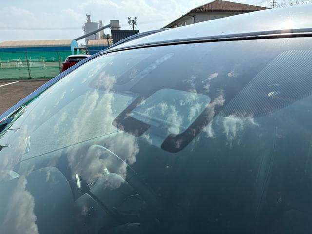 エスクード １．５　３型　衝突被害軽減Ｂ　ナビ　ＥＴＣ　バックカメラ　ドライブレコーダー　バックカメラ　オートライト　Ｂｌｕｅｔｏｏｔｈ　純正ナビ　プッシュスタート　シートヒーター　オートエアコン　ＥＴＣ　スズキセーフティーサポート　アイドリングストップ　横滑り防止機能（9枚目）