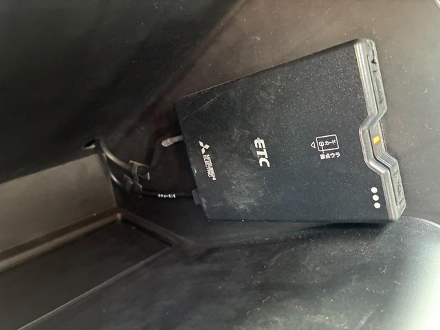 エスクード １．５　３型　衝突被害軽減Ｂ　ナビ　ＥＴＣ　バックカメラ　ドライブレコーダー　バックカメラ　オートライト　Ｂｌｕｅｔｏｏｔｈ　純正ナビ　プッシュスタート　シートヒーター　オートエアコン　ＥＴＣ　スズキセーフティーサポート　アイドリングストップ　横滑り防止機能（36枚目）