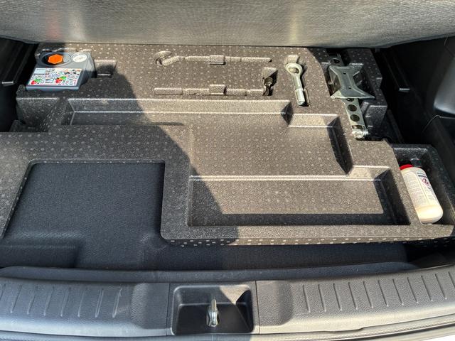 エスクード １．５　３型　衝突被害軽減Ｂ　ナビ　ＥＴＣ　バックカメラ　ドライブレコーダー　バックカメラ　オートライト　Ｂｌｕｅｔｏｏｔｈ　純正ナビ　プッシュスタート　シートヒーター　オートエアコン　ＥＴＣ　スズキセーフティーサポート　アイドリングストップ　横滑り防止機能（44枚目）