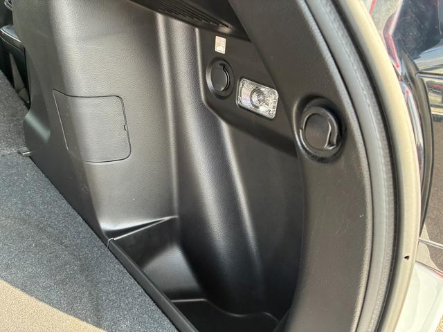 エスクード １．５　３型　衝突被害軽減Ｂ　ナビ　ＥＴＣ　バックカメラ　ドライブレコーダー　バックカメラ　オートライト　Ｂｌｕｅｔｏｏｔｈ　純正ナビ　プッシュスタート　シートヒーター　オートエアコン　ＥＴＣ　スズキセーフティーサポート　アイドリングストップ　横滑り防止機能（45枚目）