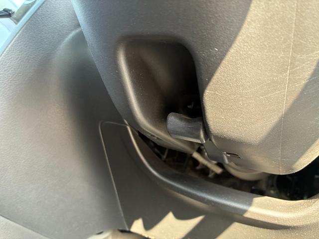 エスクード １．５　３型　衝突被害軽減Ｂ　ナビ　ＥＴＣ　バックカメラ　ドライブレコーダー　バックカメラ　オートライト　Ｂｌｕｅｔｏｏｔｈ　純正ナビ　プッシュスタート　シートヒーター　オートエアコン　ＥＴＣ　スズキセーフティーサポート　アイドリングストップ　横滑り防止機能（47枚目）