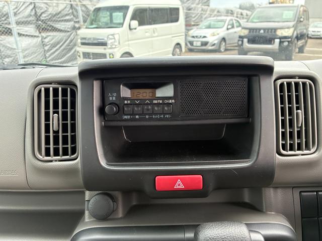 エブリイ ＰＡ　６型　アイドリングストップ　後方障害物センサー　オートライト　スライドドア　アイドリングストップ　横滑り防止機能　衝突安全ボディ　後方障害物センサー（23枚目）