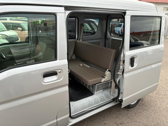 エブリイ ＰＡ　６型　アイドリングストップ　後方障害物センサー　オートライト　スライドドア　アイドリングストップ　横滑り防止機能　衝突安全ボディ　後方障害物センサー（32枚目）