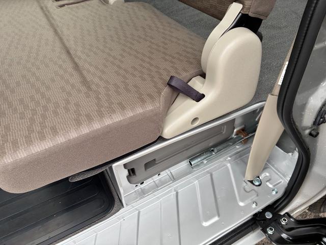 エブリイ ＰＡ　６型　アイドリングストップ　後方障害物センサー　オートライト　スライドドア　アイドリングストップ　横滑り防止機能　衝突安全ボディ　後方障害物センサー（34枚目）