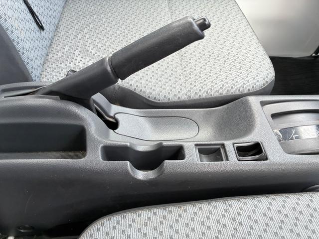 キャリイトラック KCスペシャル 4型 衝突被害軽減ブレーキ キーレス 4WD 4WD 衝突被害軽減システム 横滑り防止機能 スズキセーフティーサポート 衝突安全ボディ キーレスエントリー CDステレオ Bluetooth(29枚目)