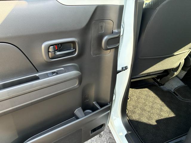 ワゴンＲ ＦＸ　４型　前後衝突被害軽減ブレーキ　横滑り防止装置　オートライト　プッシュスタート　シートヒーター　オートエアコン　スズキセーフティーサポート　横滑り防止機能　衝突安全ボディ　盗難防止システム（32枚目）