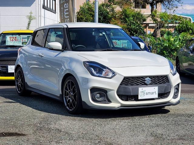 スイフトスポーツ ベースグレード　セーフティＰＫＧ　ＢＢＳ１７ＡＷ　ＣＵＳＣＯ車高調　ＨＫＳマフラー　ＨＫＳフラッシュエディター　ＨＫＳブローオフ　ＨＫＳエアクリーナー　社外ブースト計　ナビＴＶ　ＥＴＣ　ＬＥＤライト　シートヒーター（4枚目）