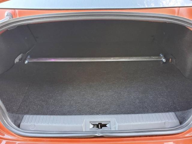 ８６ ＧＴリミテッド　ブレンボキャリパー　ＶＯＬＫ１８ＡＷ　ＴＥＩＮ車高調　パワークラフトマフラー　社外エキマニ　社外フェンダー　ＢＲＩＤＥシート　エアロ　ＴＲＤフィン　社外ライト　ステアリング　タワーバー　社外メーター盤（16枚目）