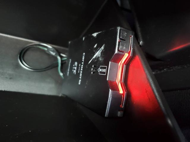 ８６ ＧＴリミテッド　ブレンボキャリパー　ＶＯＬＫ１８ＡＷ　ＴＥＩＮ車高調　パワークラフトマフラー　社外エキマニ　社外フェンダー　ＢＲＩＤＥシート　エアロ　ＴＲＤフィン　社外ライト　ステアリング　タワーバー　社外メーター盤（23枚目）