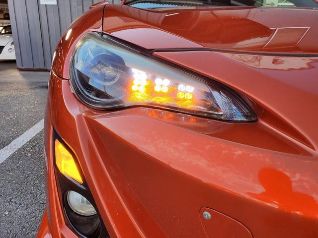 ８６ ＧＴリミテッド　ブレンボキャリパー　ＶＯＬＫ１８ＡＷ　ＴＥＩＮ車高調　パワークラフトマフラー　社外エキマニ　社外フェンダー　ＢＲＩＤＥシート　エアロ　ＴＲＤフィン　社外ライト　ステアリング　タワーバー　社外メーター盤（24枚目）