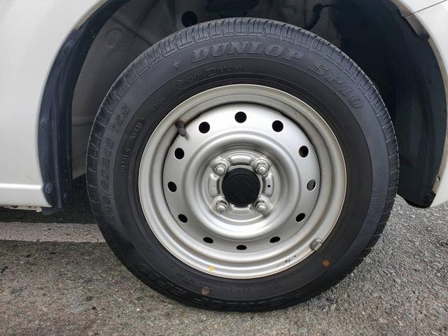 アルト VP 5速マニュアル車 キーレスキー スペアキー シガーソケット ヘッドライトレベライザー 横滑り防止装置 ドアバイザー フロアマット(23枚目)